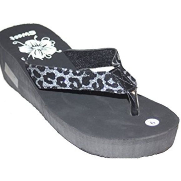 Glitter Leopard Print Wedge Heel Flip Flops Silver - Picture 1 of 3